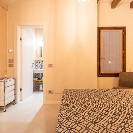 Dreamy Apartment Tre Corone Old Town Cir 017067-Cni-00565 Дезенцано-дель-Гарда Экстерьер фото